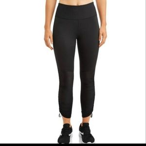 NWOT Avia ruched workout leggings